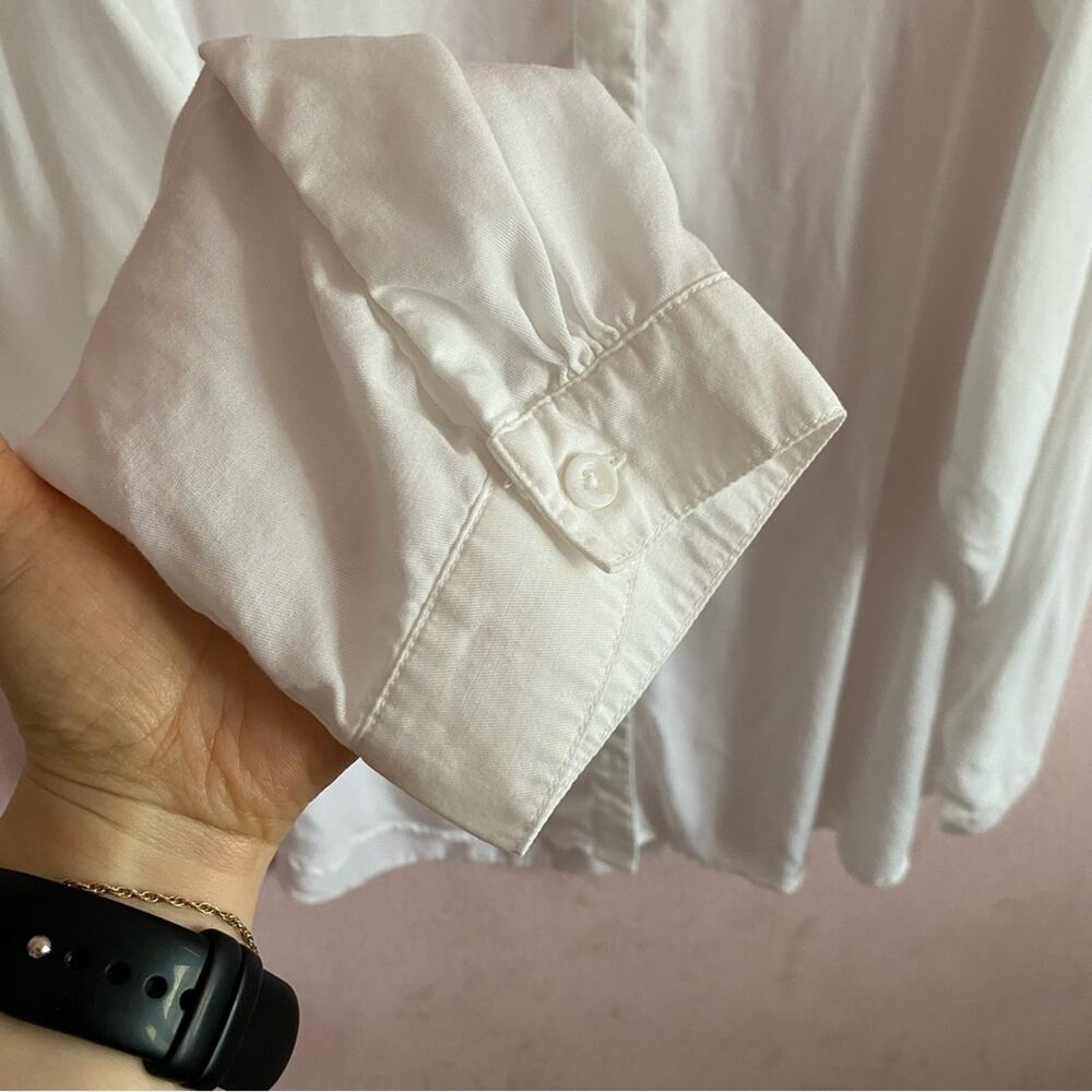 Cloth & Stone Anthropologie Minimal Boho Chic Fray Ruffle Shoulder Button Down - Picture 2 of 9
